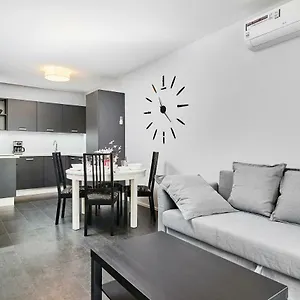 apartments-wrocaw-wistackiego.hotelswroclaw.com/